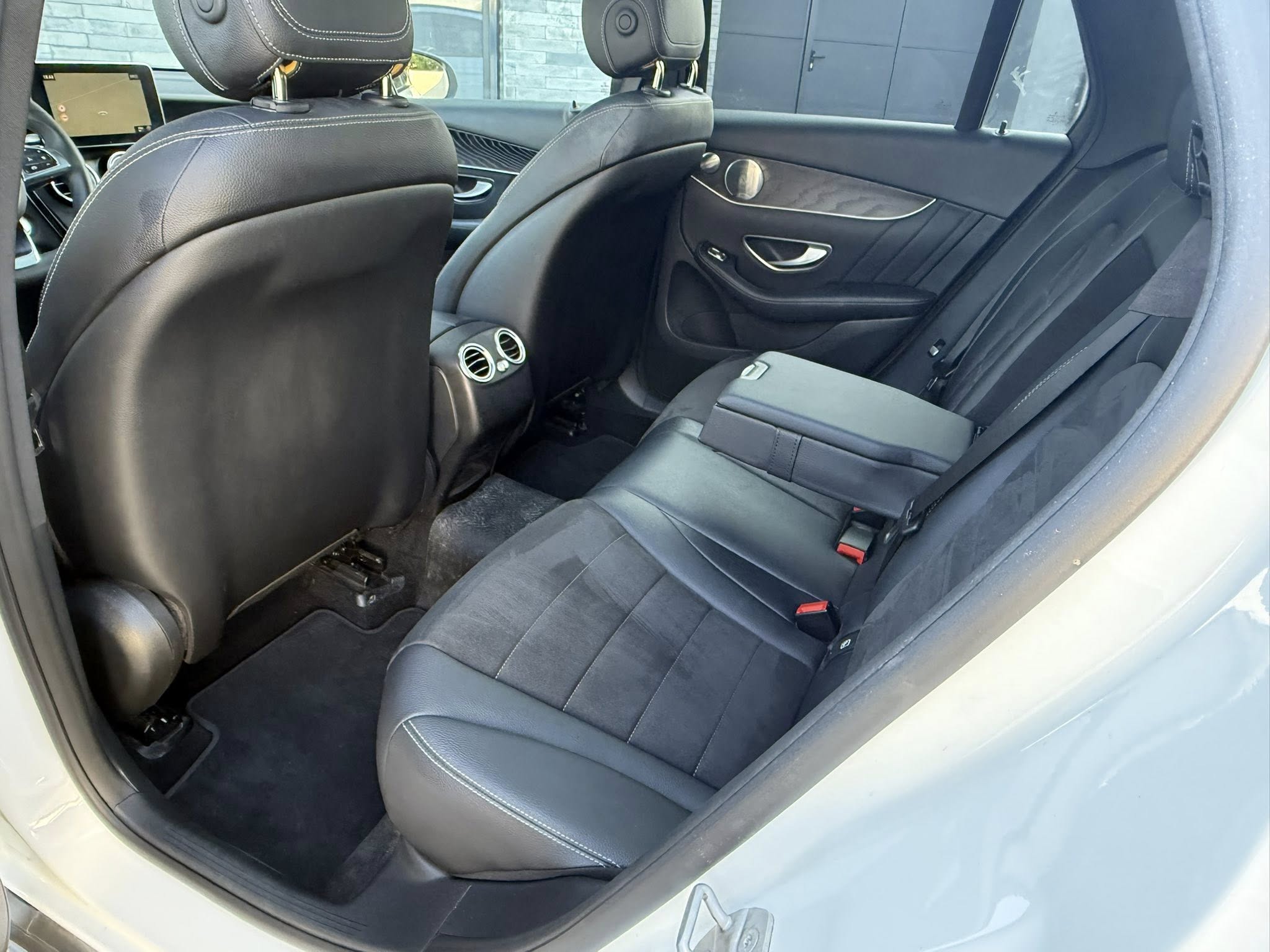 MERCEDES GLC 220d AMG alb