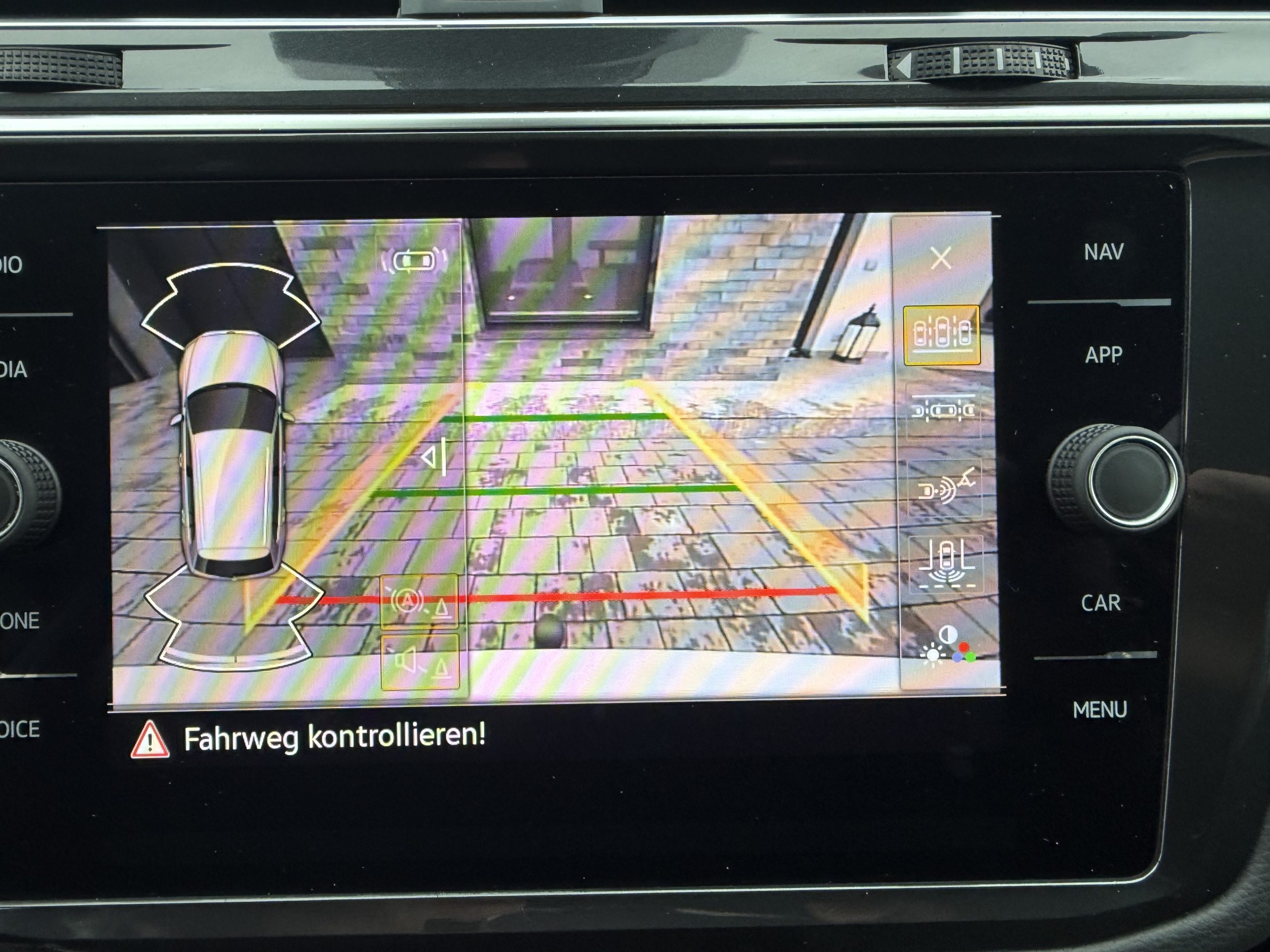 VW TIGUAN 2022/07 LIFE -DSG-