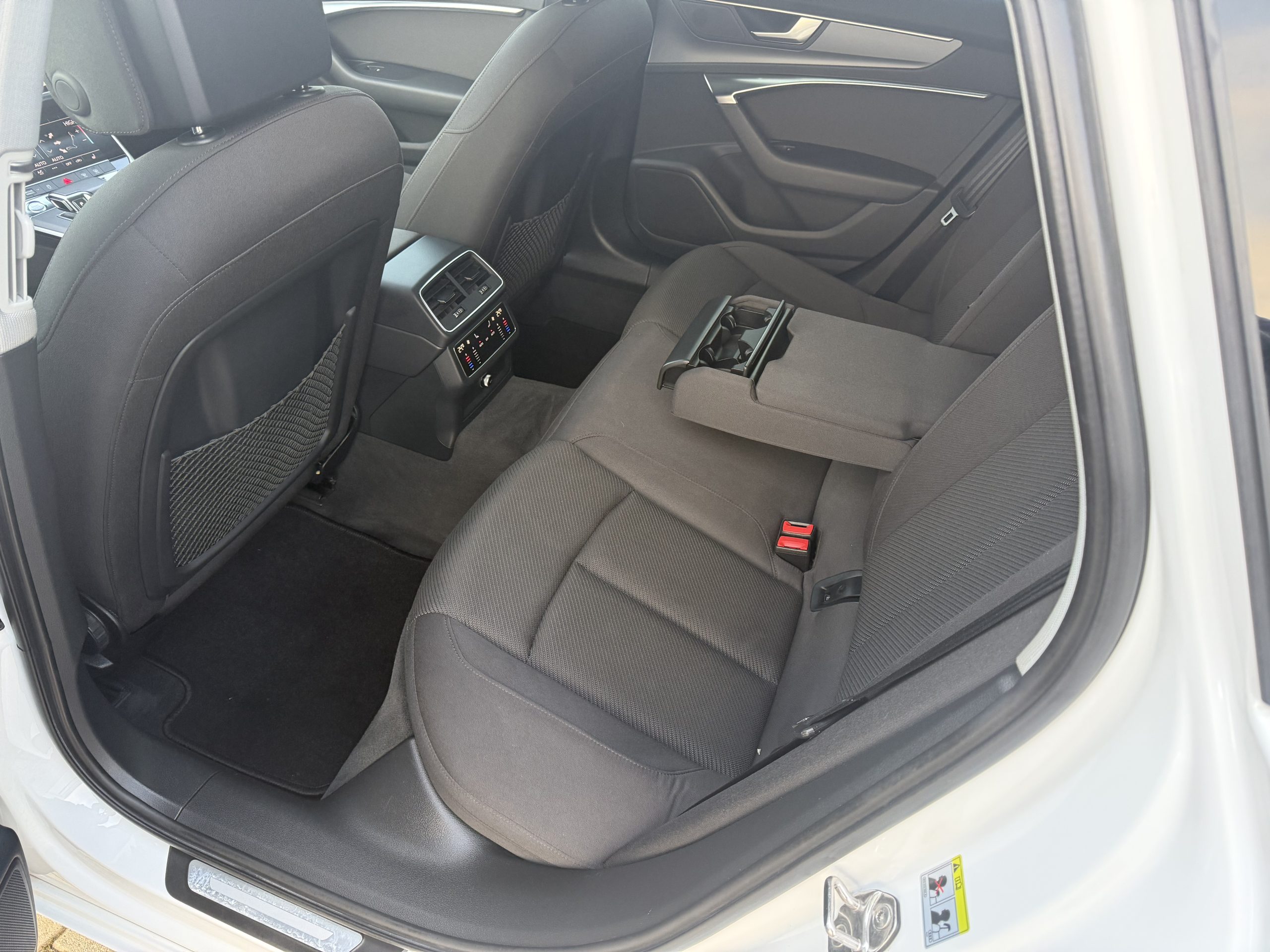 AUDI A6 2019/10 Sline-Ambition