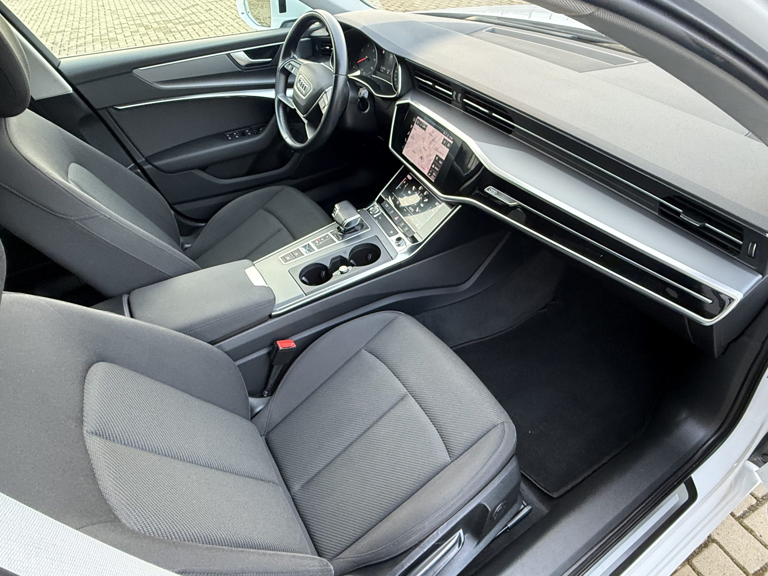 AUDI A6 2019/10 Sline-Ambition