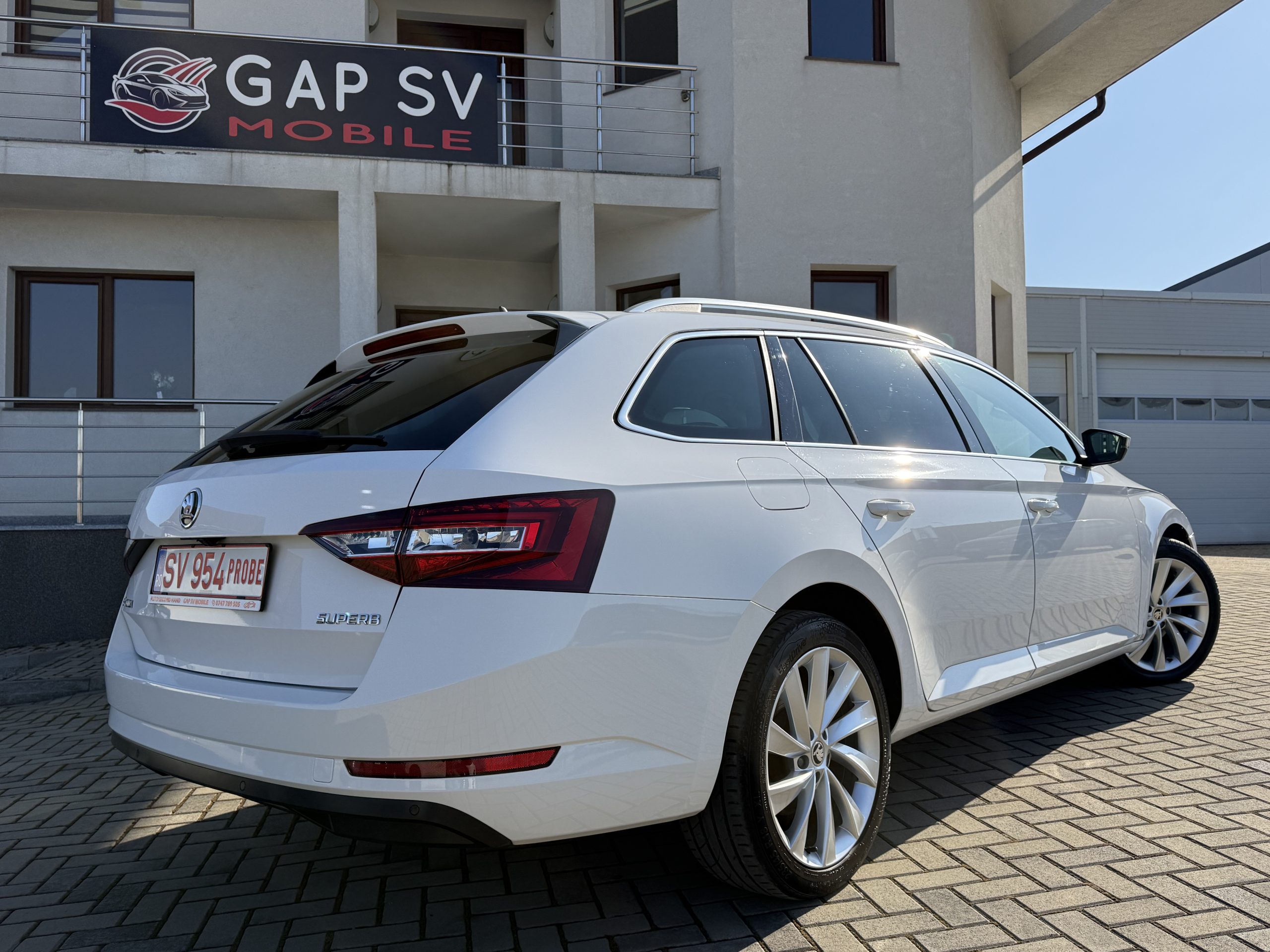SKODA SUPERB 2017/09 2.0 TDI DSG LUXURY 190KM
