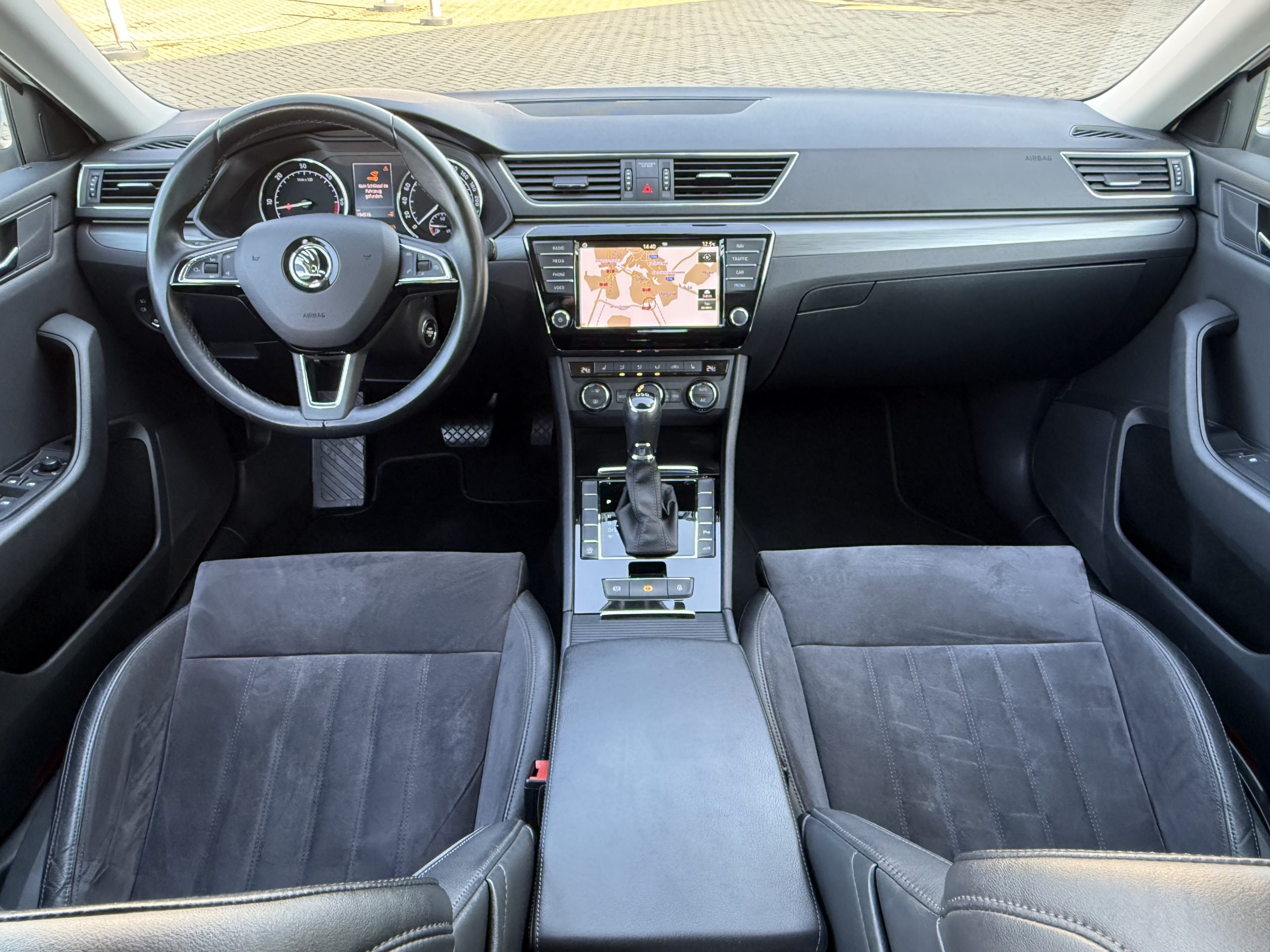 SKODA SUPERB 2017/09 2.0 TDI DSG LUXURY 190KM