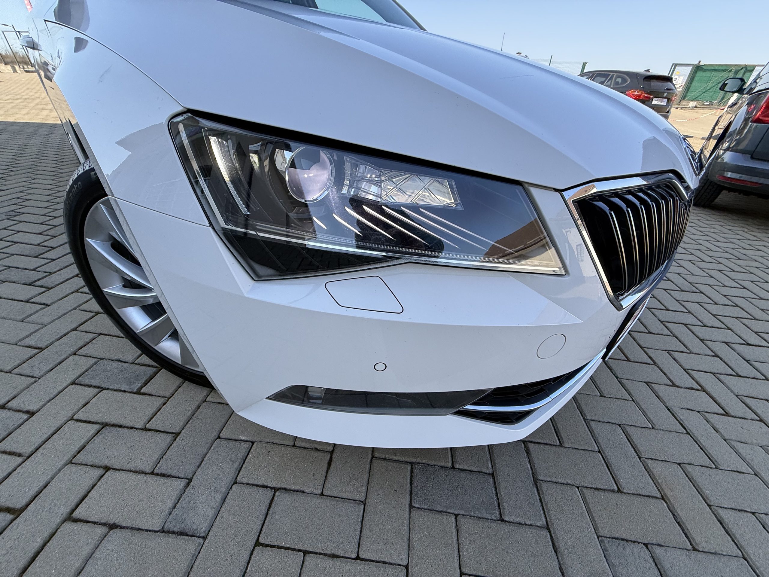 SKODA SUPERB 2017/09 2.0 TDI DSG LUXURY 190KM