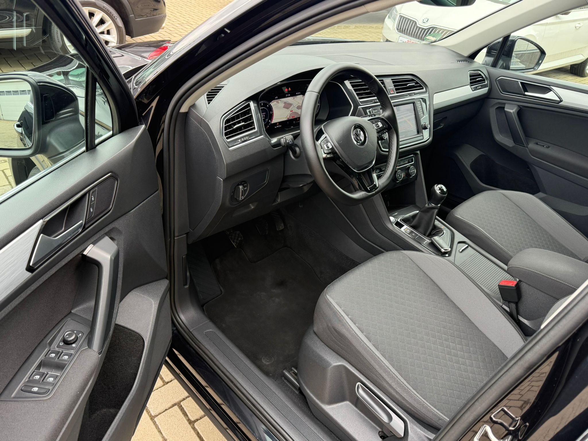 VW TIGUAN 2017 2.0TDI VIRTUAL-LASER 230KM