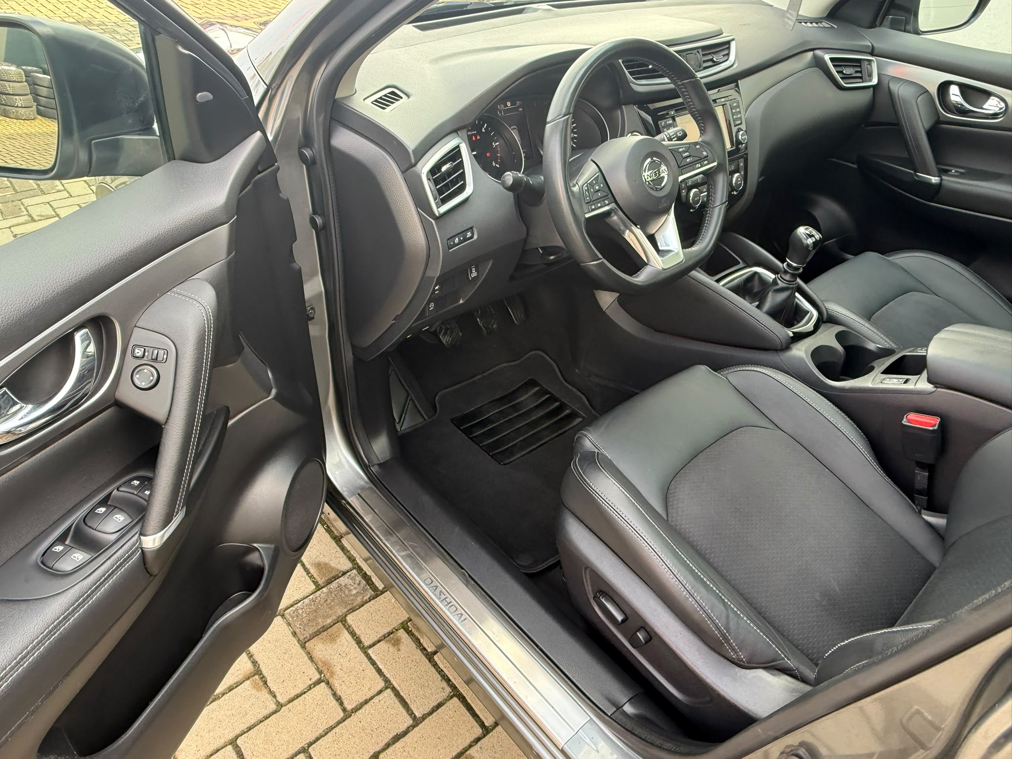 NISSAN QASHQAI 2018/06 1.6 DCI 147KM 4X4 TEKNA