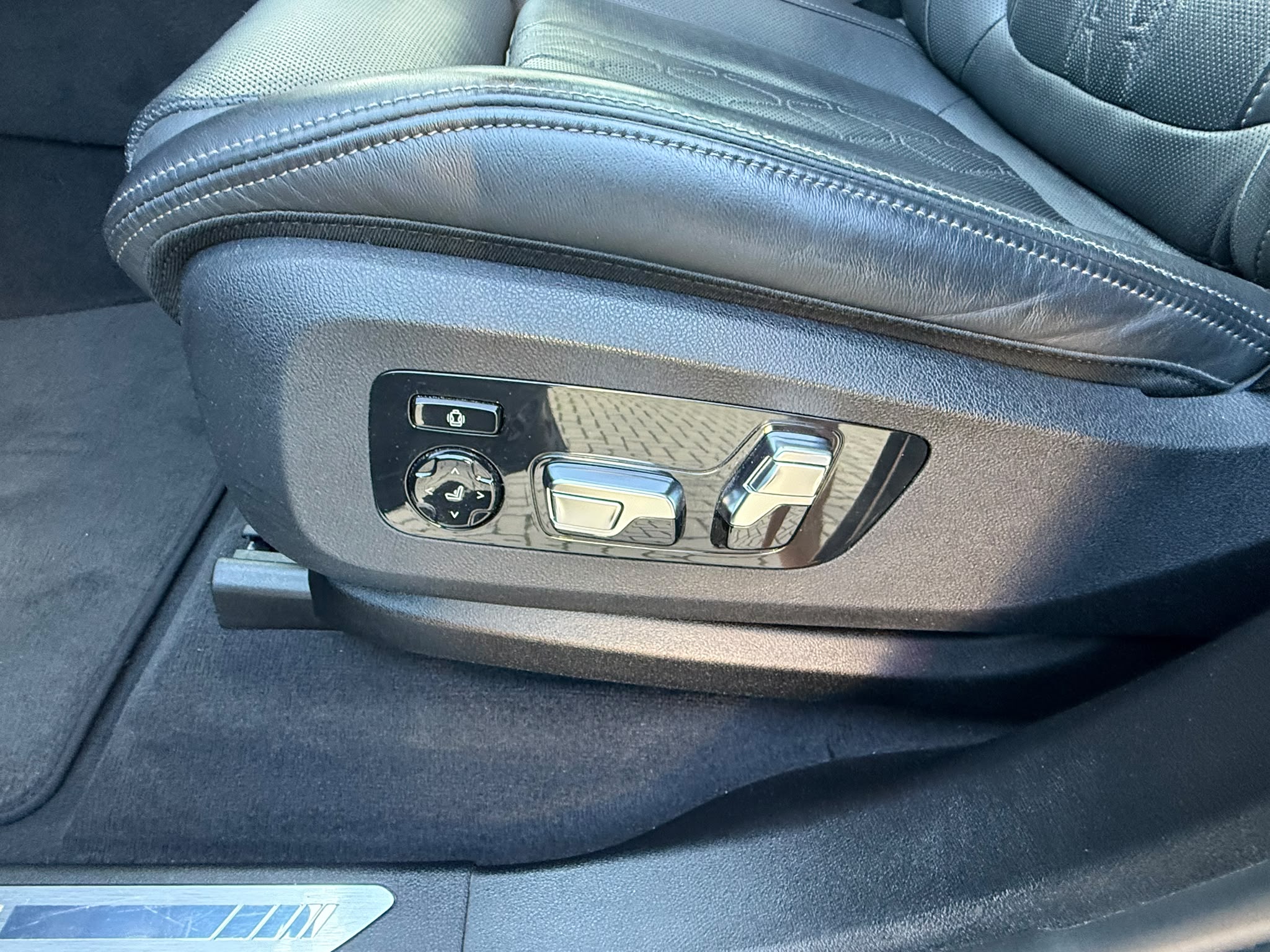 BMW X5 2023 4.0 D 2 X Mpaket