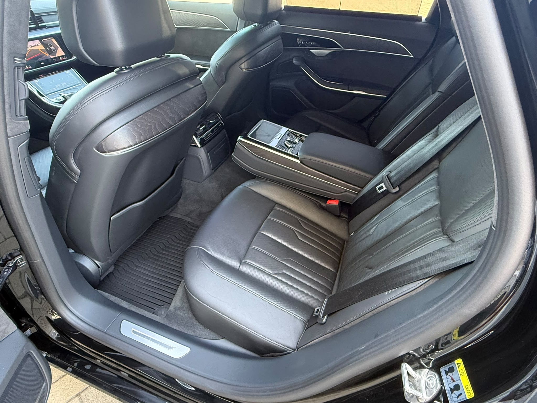 AUDI A8 2021 3.0TDI 127000KM QUATTRO LUXURY
