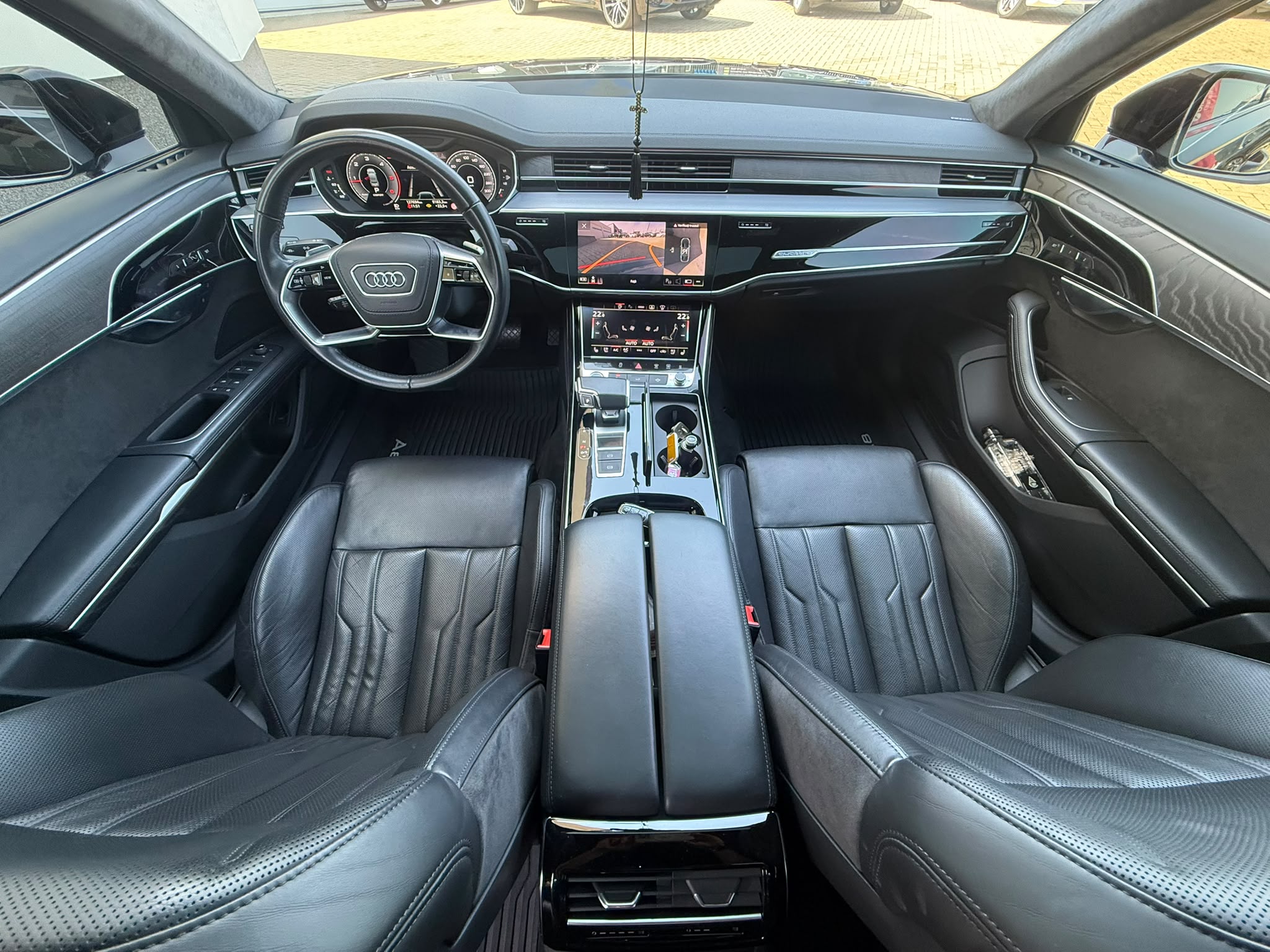 AUDI A8 2021 3.0TDI 127000KM QUATTRO LUXURY