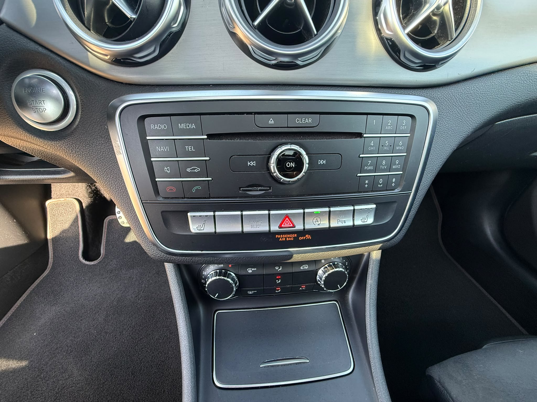 MERCEDES GLA 200D 2019 2.2 D 250KM 2 X AMG